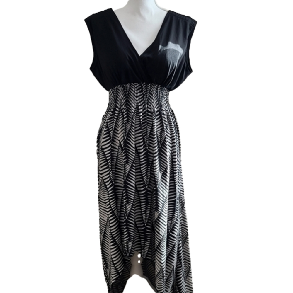 She's Cool Black and White Midi Dress